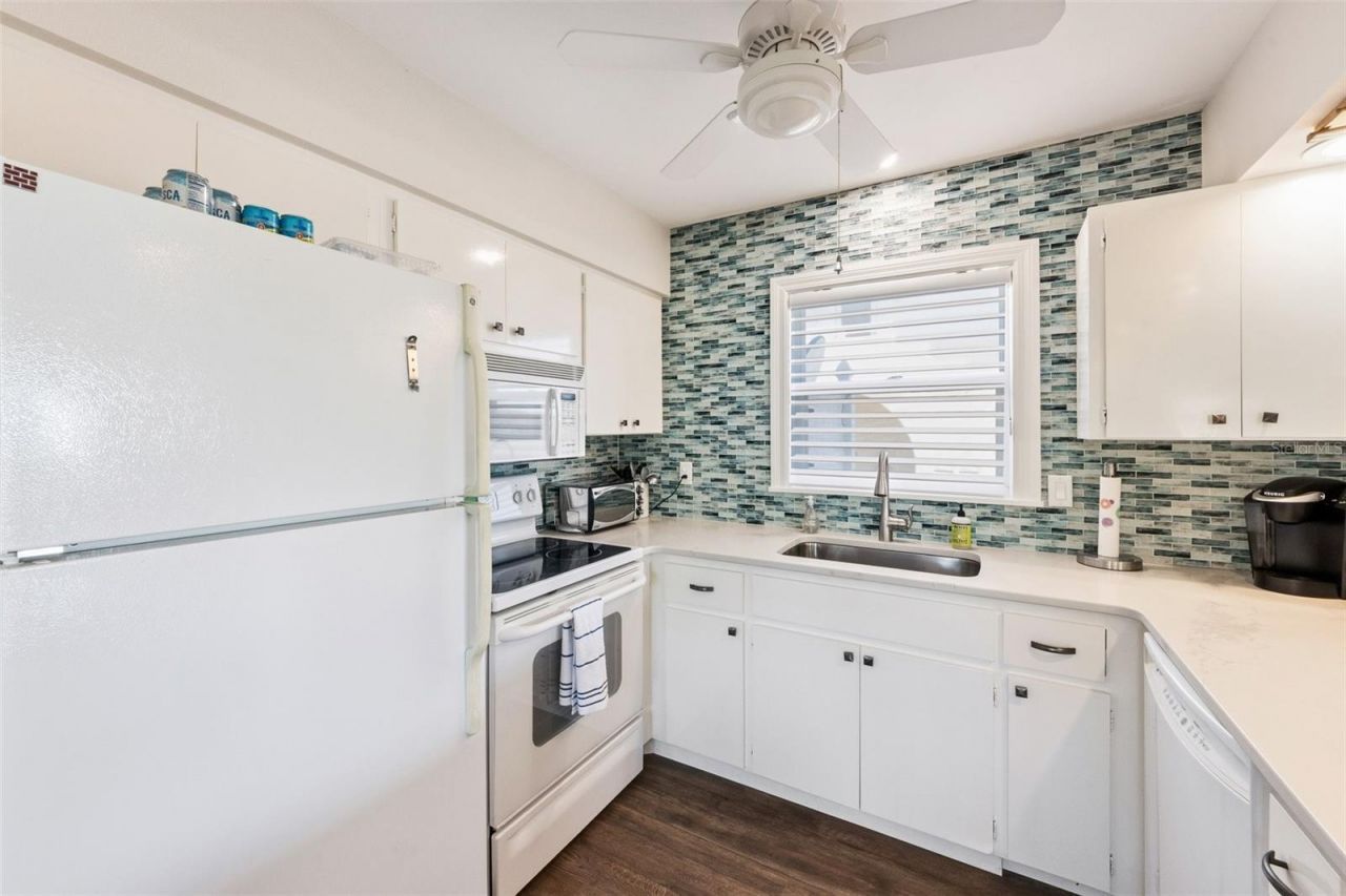 103 Palm Avenue, Anna Maria, FL 34216 Photo