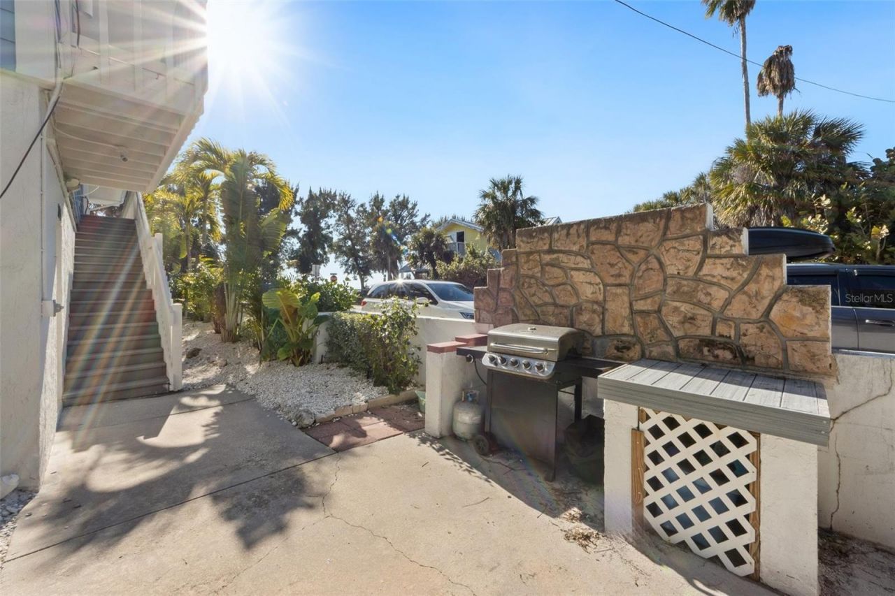 103 Palm Avenue, Anna Maria, FL 34216 Photo