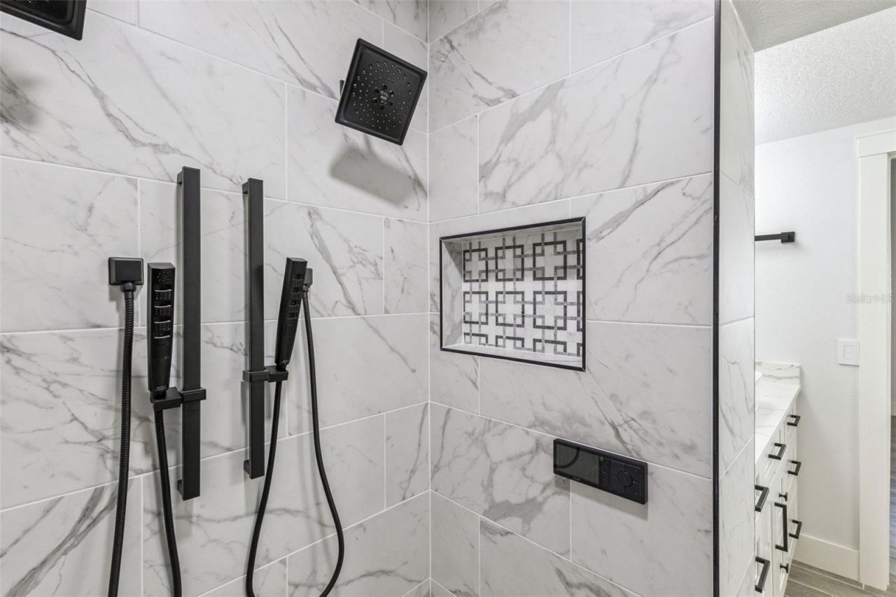 118 N Grandview Street, Mount Dora, FL 32757 Photo