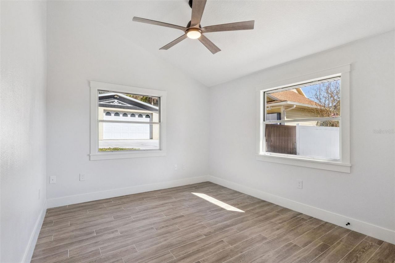 118 N Grandview Street, Mount Dora, FL 32757 Photo