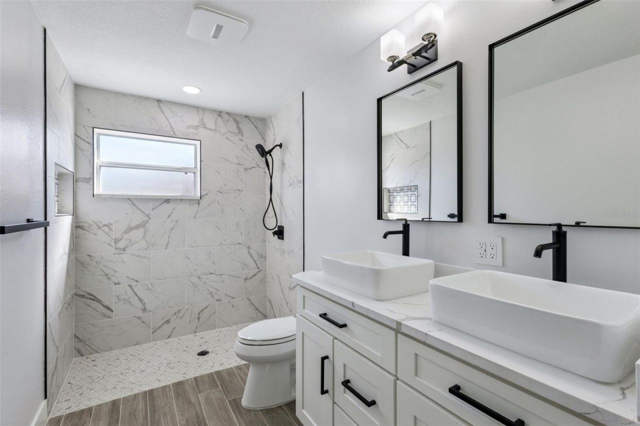 118 N Grandview Street, Mount Dora, FL 32757 Photo