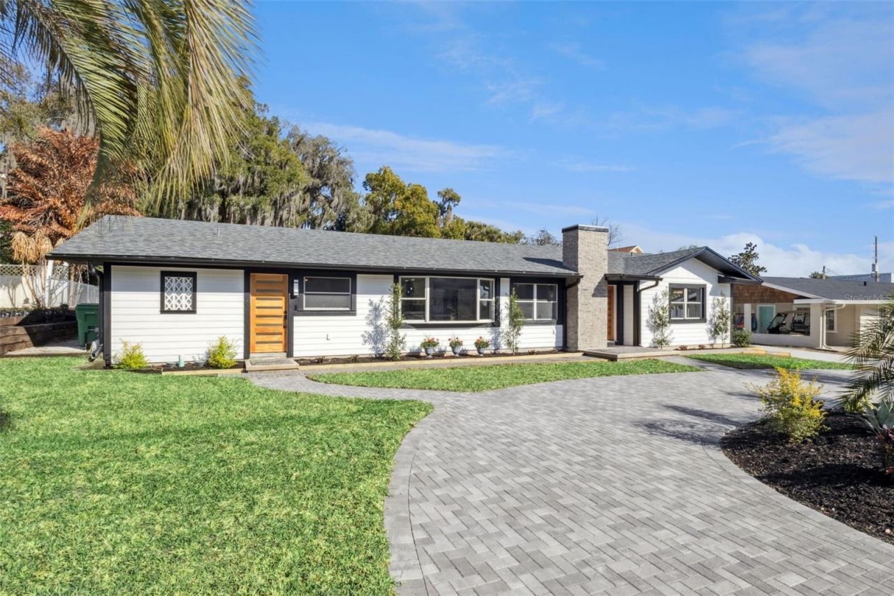 118 N Grandview Street, Mount Dora, FL 32757 Photo