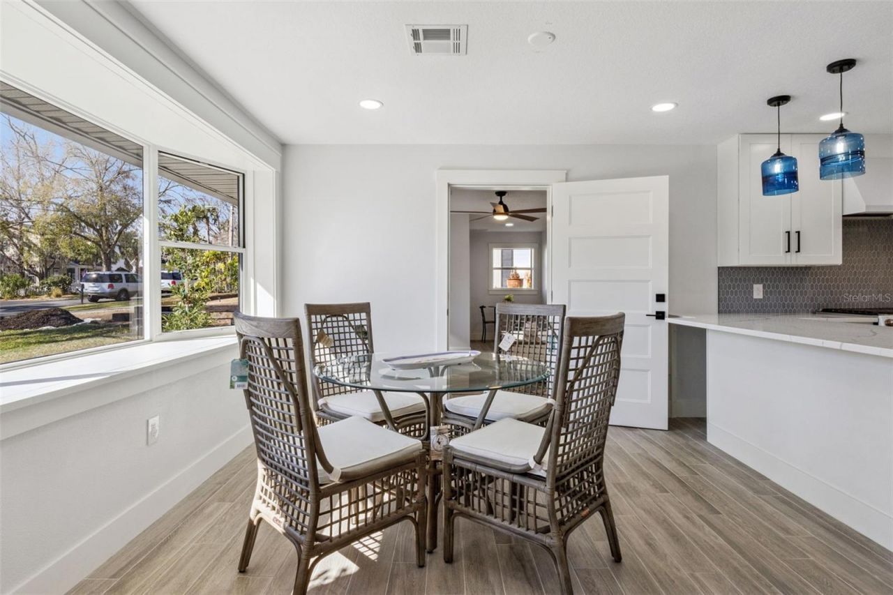 118 N Grandview Street, Mount Dora, FL 32757 Photo