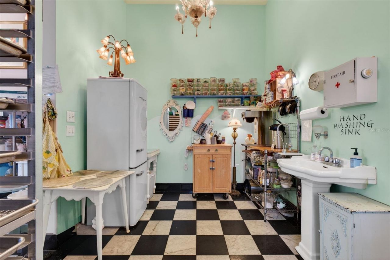 197 E Church Street , Deland, FL 32724 Photo