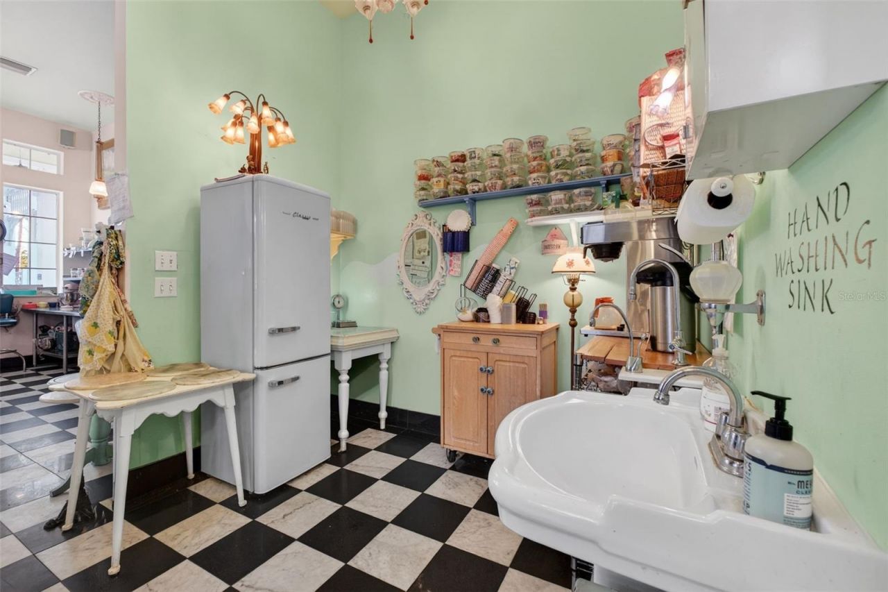 197 E Church Street , Deland, FL 32724 Photo