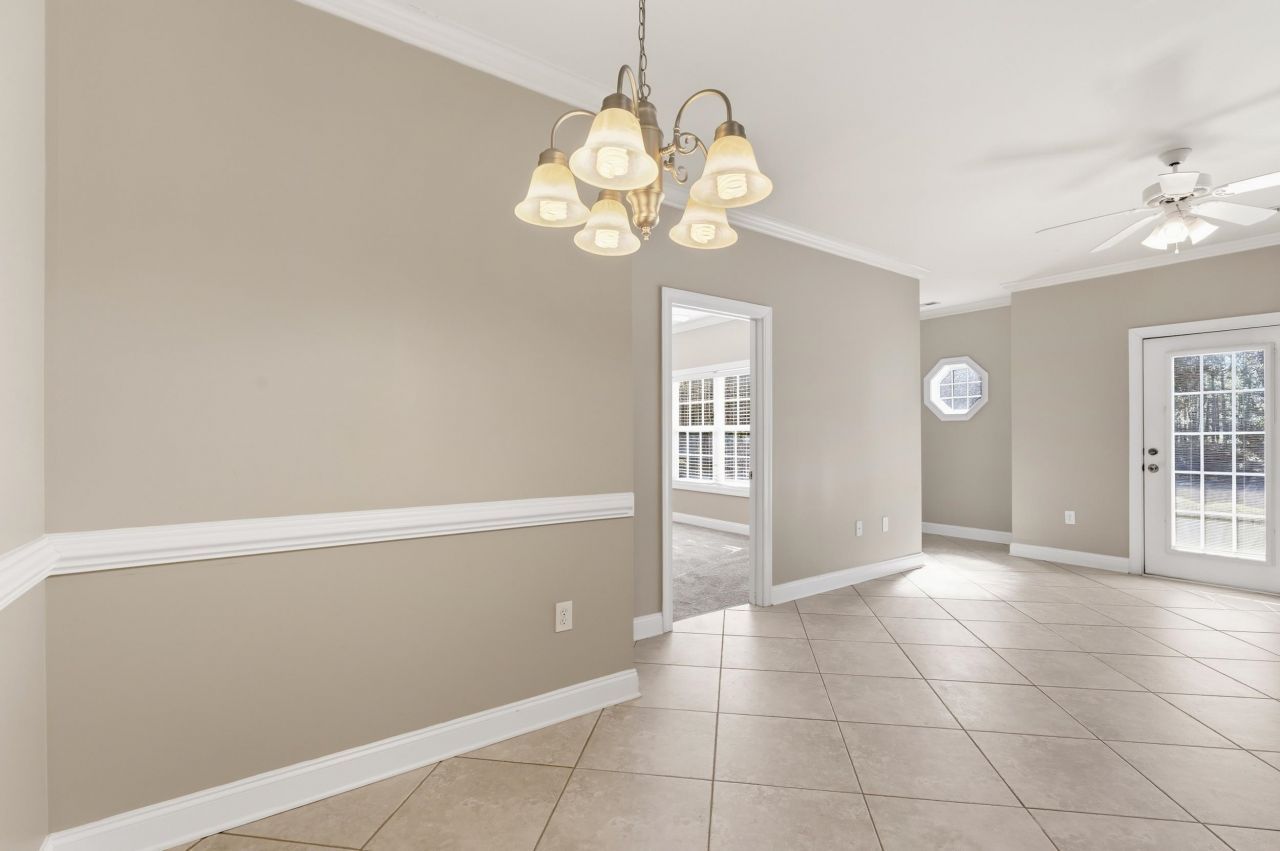 2077 Silvercrest Dr.  Photo 11