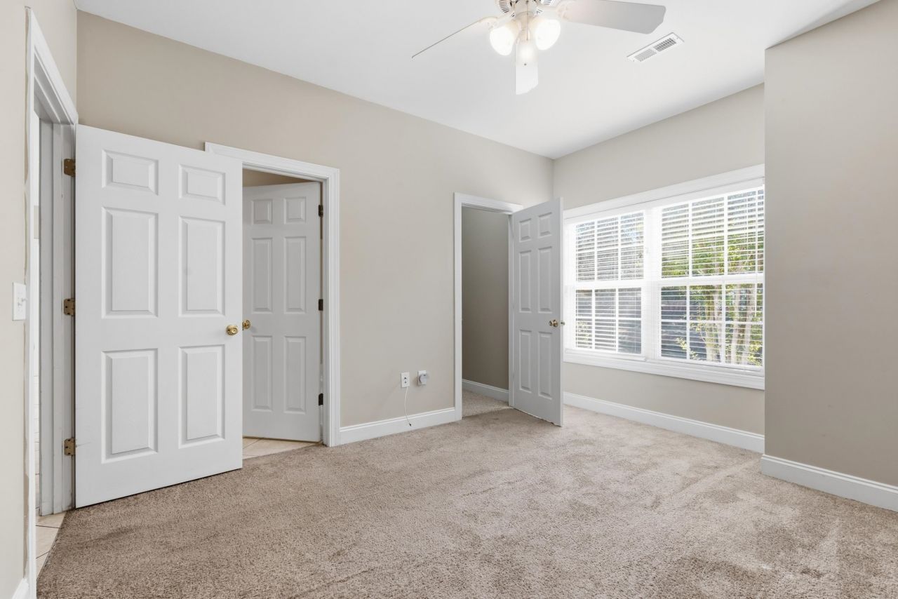 2077 Silvercrest Dr.  Photo 23