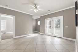 2077 Silvercrest Dr.  photo 4