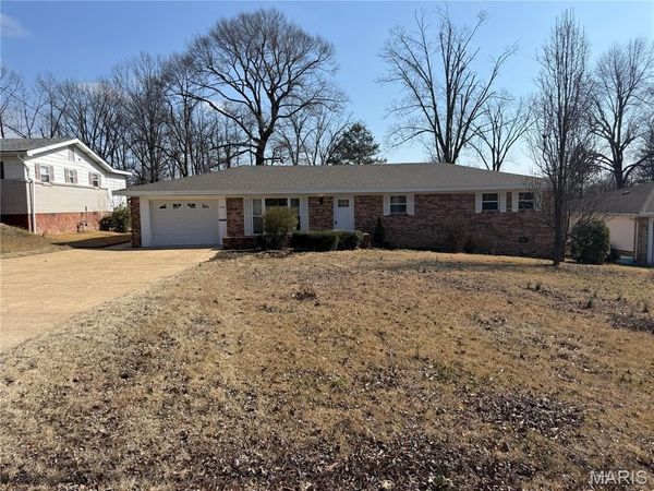 2304 Lee Street, Poplar Bluff, MO 63901