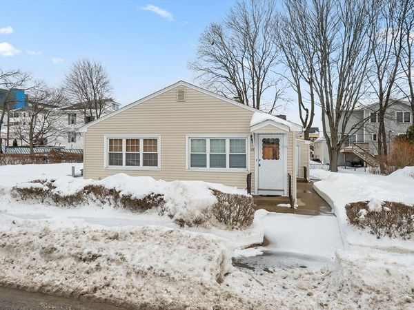 28 Granby, Worcester, MA 01604