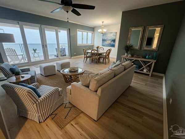 825 Bayshore Dr, Unit 800, Pensacola, FL 32507