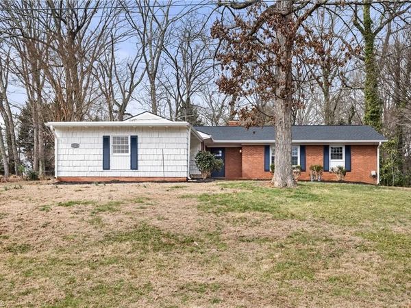 3514 Stimpson Drive, Pfafftown, NC 27040