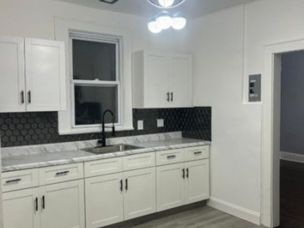 925 South St, Elizabeth, NJ 07202