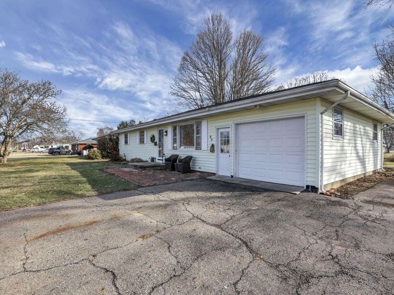 95 Carey Lane, Heath, OH 43056 Photo 3