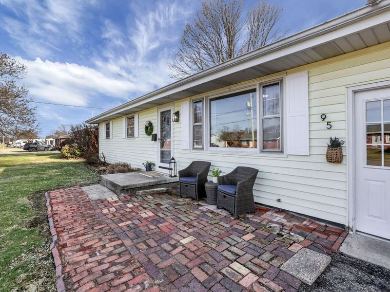 95 Carey Lane, Heath, OH 43056 Photo 4