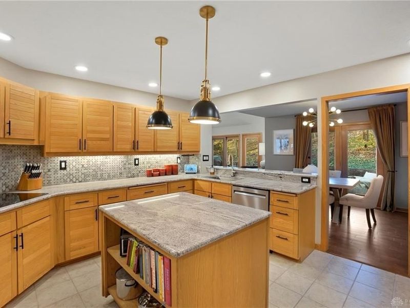 4524 Royal Ridge Way, Dayton, OH 45429 Photo 18