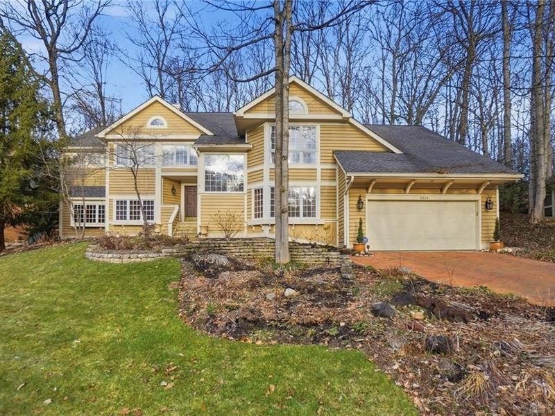 4524 Royal Ridge Way, Dayton, OH 45429 Photo 2