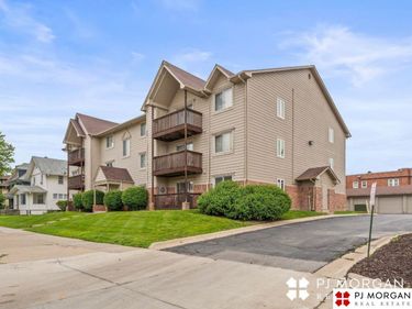 5016 California Street, Unit 4, Omaha, NE 68132