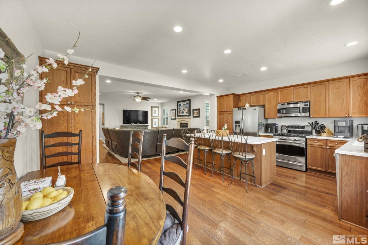 2199 Angel Ridge Drive, Reno, NV 89521 Photo