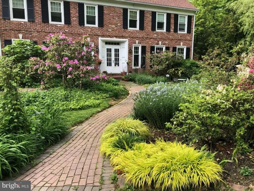 9 Foxchase Road, Malvern, PA 19355 Main Photo