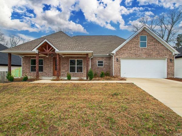 110 Harmony Village Drive, Benton, AR 72015