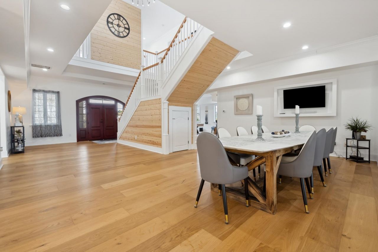 139 Pioneer Loop Photo 11