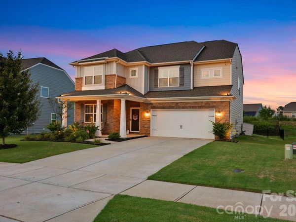 175 Falls Cove Drive, Troutman, NC 28166