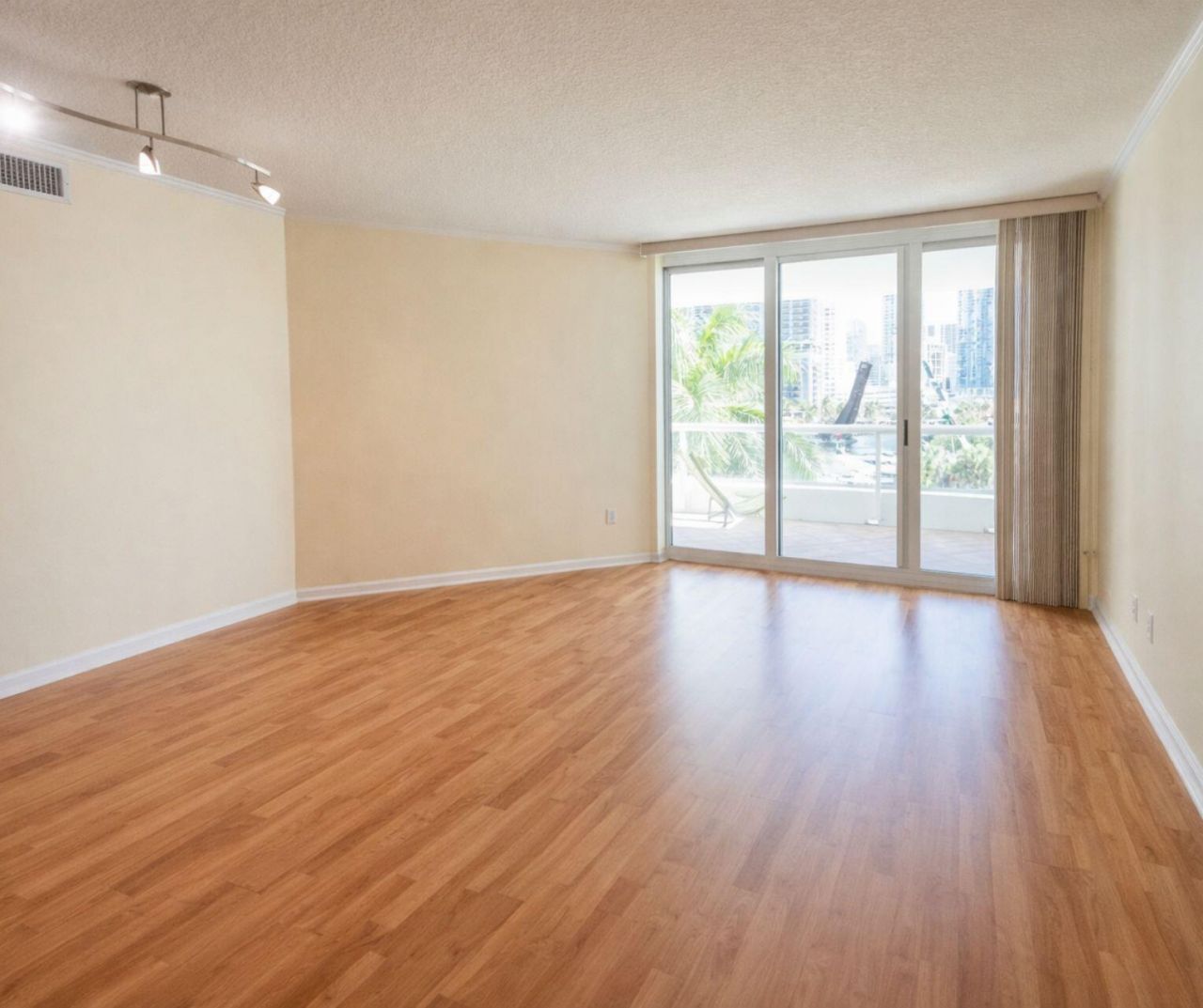 401 SW 4th Avenue, Unit 401, Fort Lauderdale, FL 33315 Photo