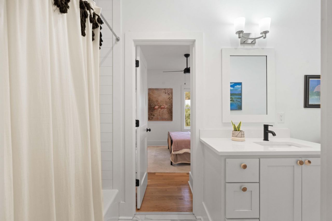 733 Atlantic Street Photo 21