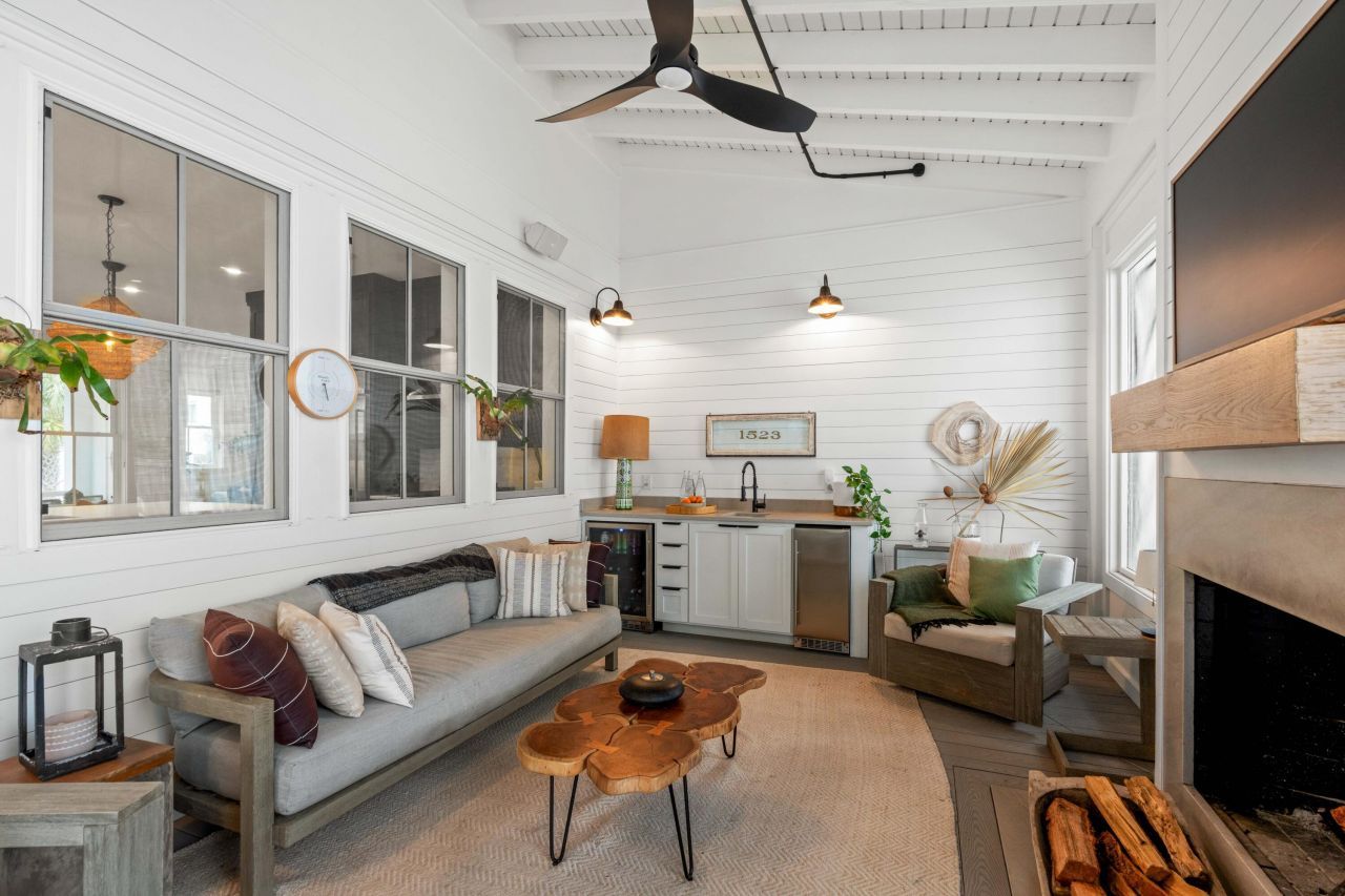 733 Atlantic Street Photo 24