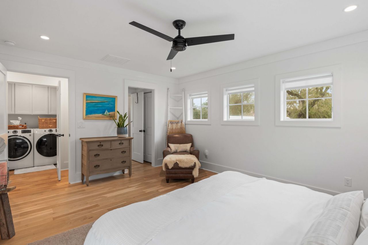 733 Atlantic Street Photo 30