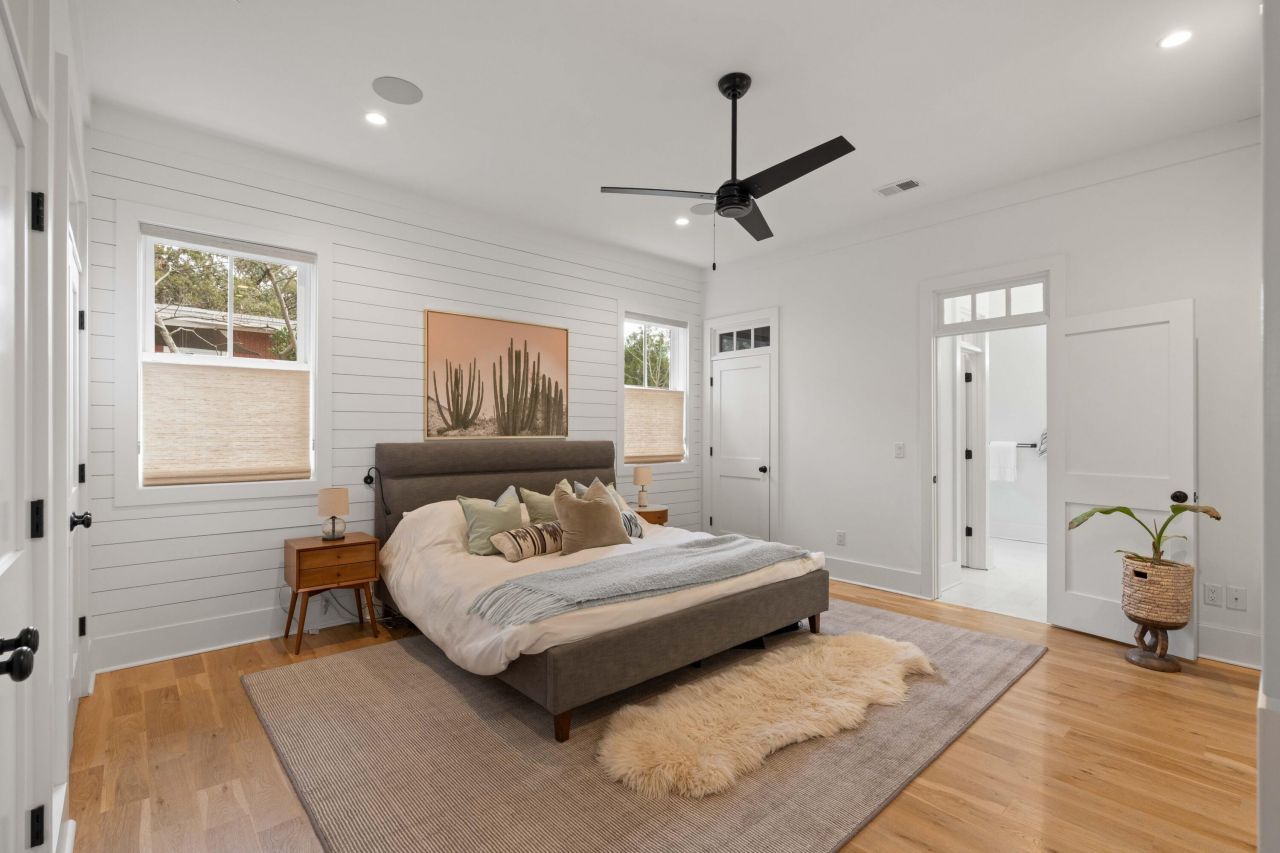 733 Atlantic Street Photo 8