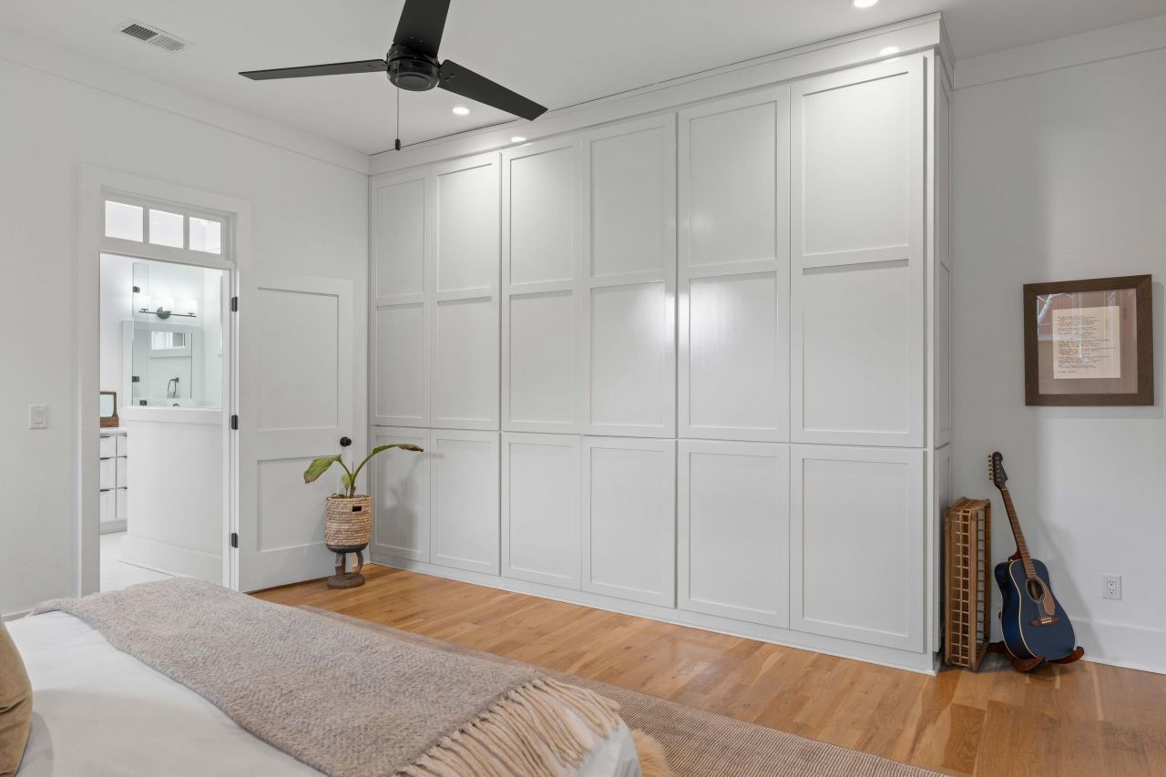 733 Atlantic Street Photo 9