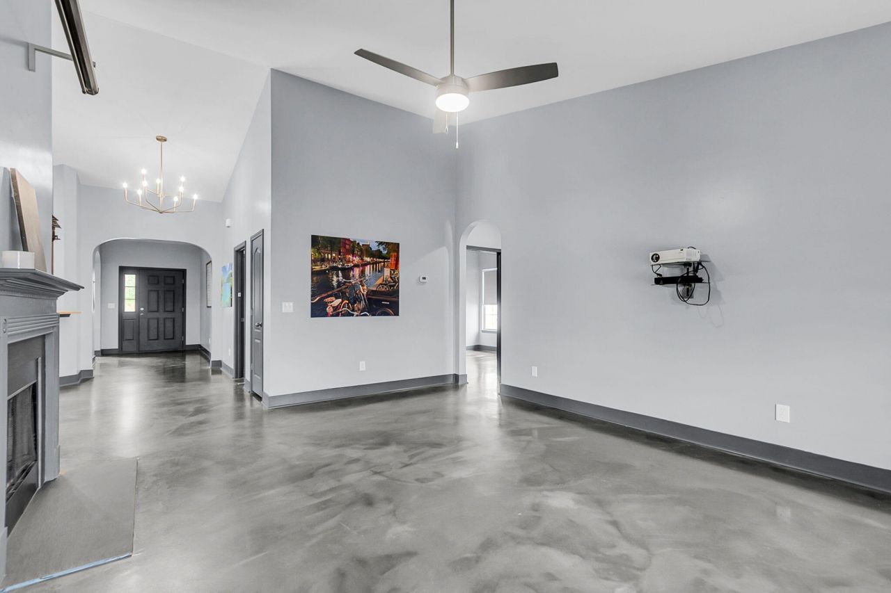 102 Worthington Drive Photo 10