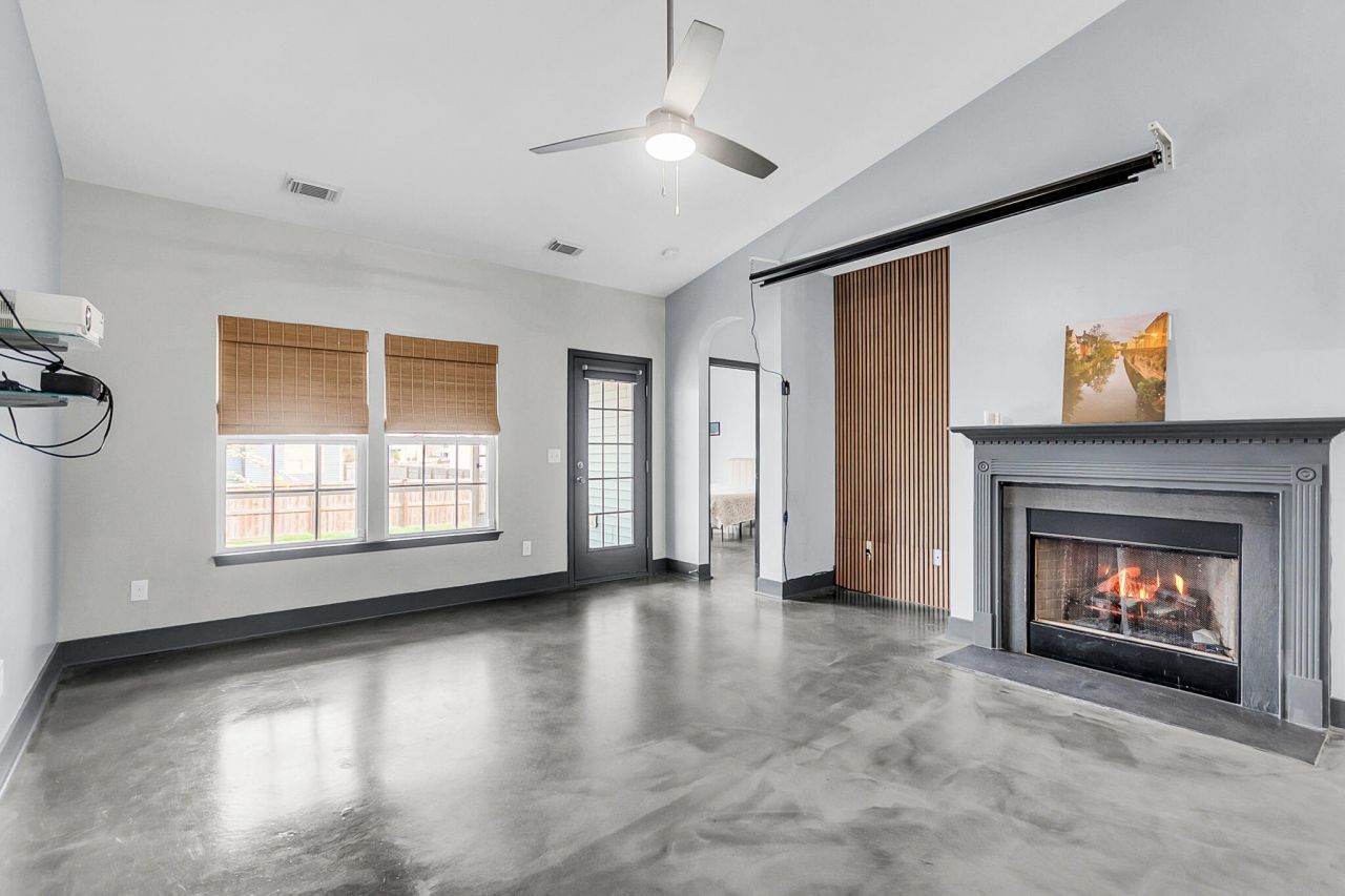 102 Worthington Drive Photo 8