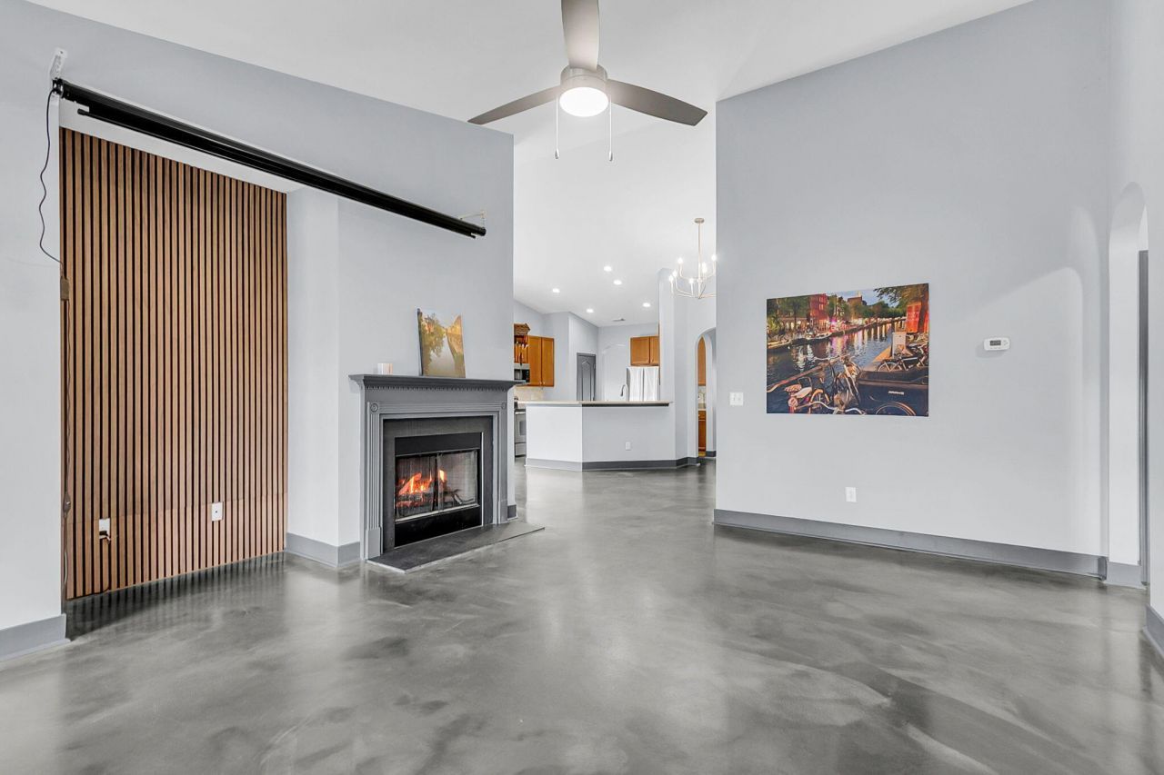 102 Worthington Drive Photo 9