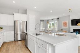 138 Cloverfield Trail photo 4