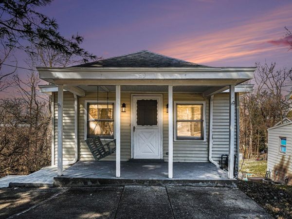 29 Veterans Drive, Highland Heights, KY 41076