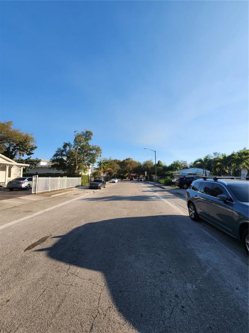 6742 NW 4th Ave , Miami, FL 33150 Photo