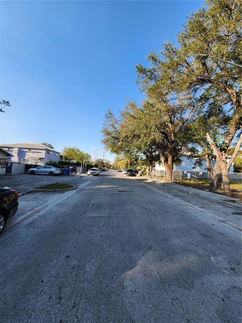 6742 NW 4th Ave , Miami, FL 33150 Photo