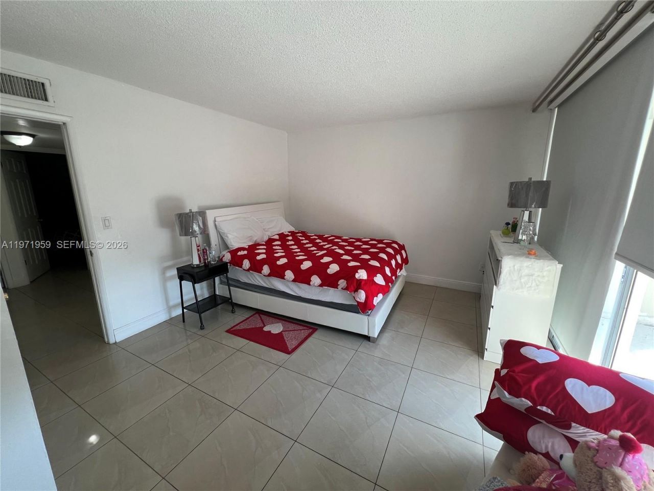9240 Fontainebleau Blvd, Unit 207, Miami, FL 33172 Photo