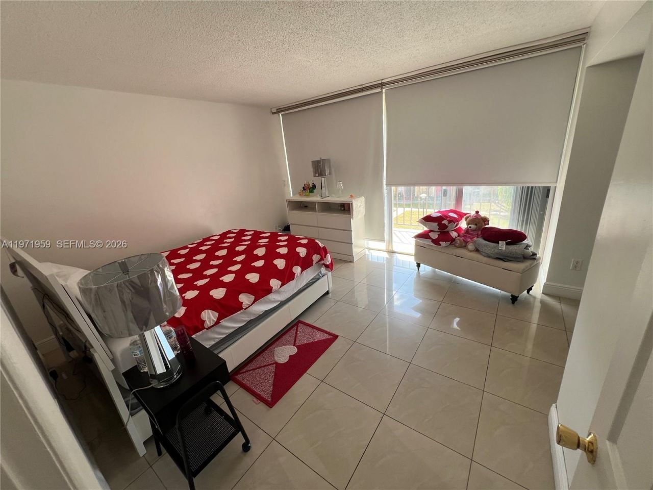 9240 Fontainebleau Blvd, Unit 207, Miami, FL 33172 Photo