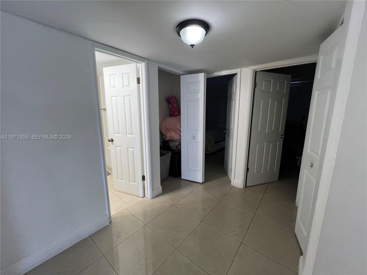 9240 Fontainebleau Blvd, Unit 207, Miami, FL 33172 Photo