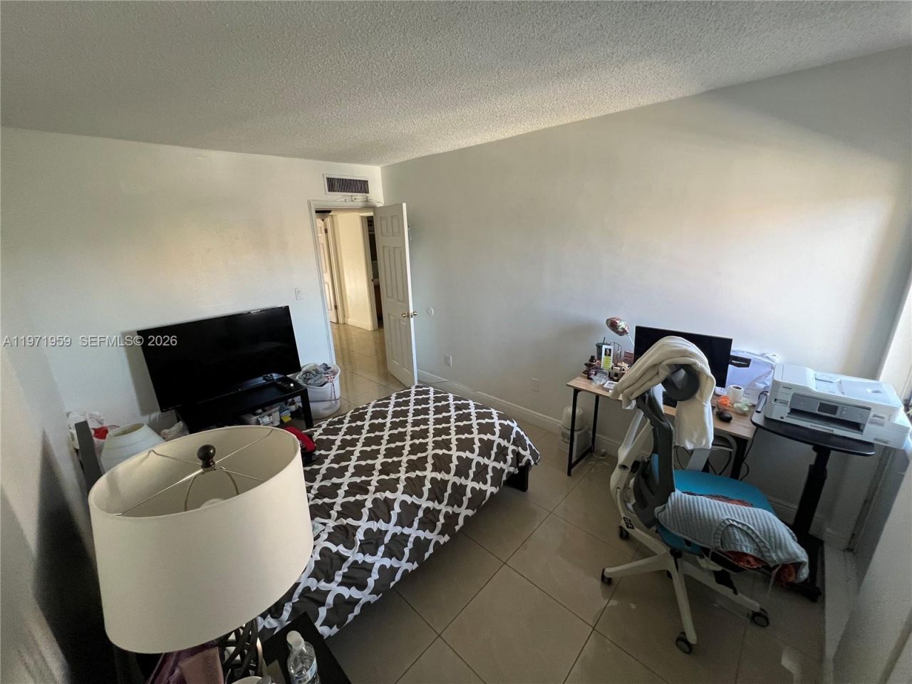 9240 Fontainebleau Blvd, Unit 207, Miami, FL 33172 Photo