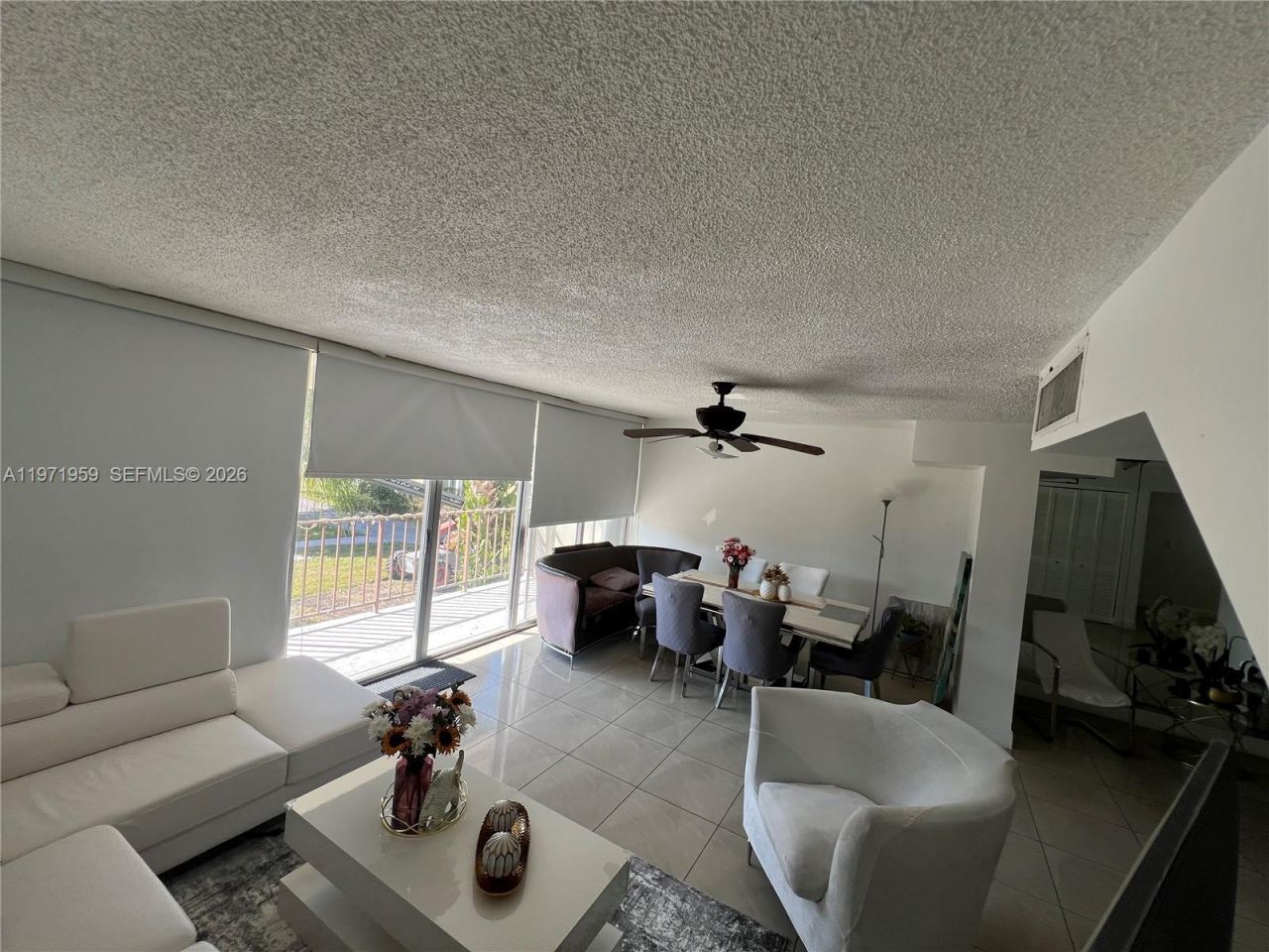 9240 Fontainebleau Blvd, Unit 207, Miami, FL 33172 Photo