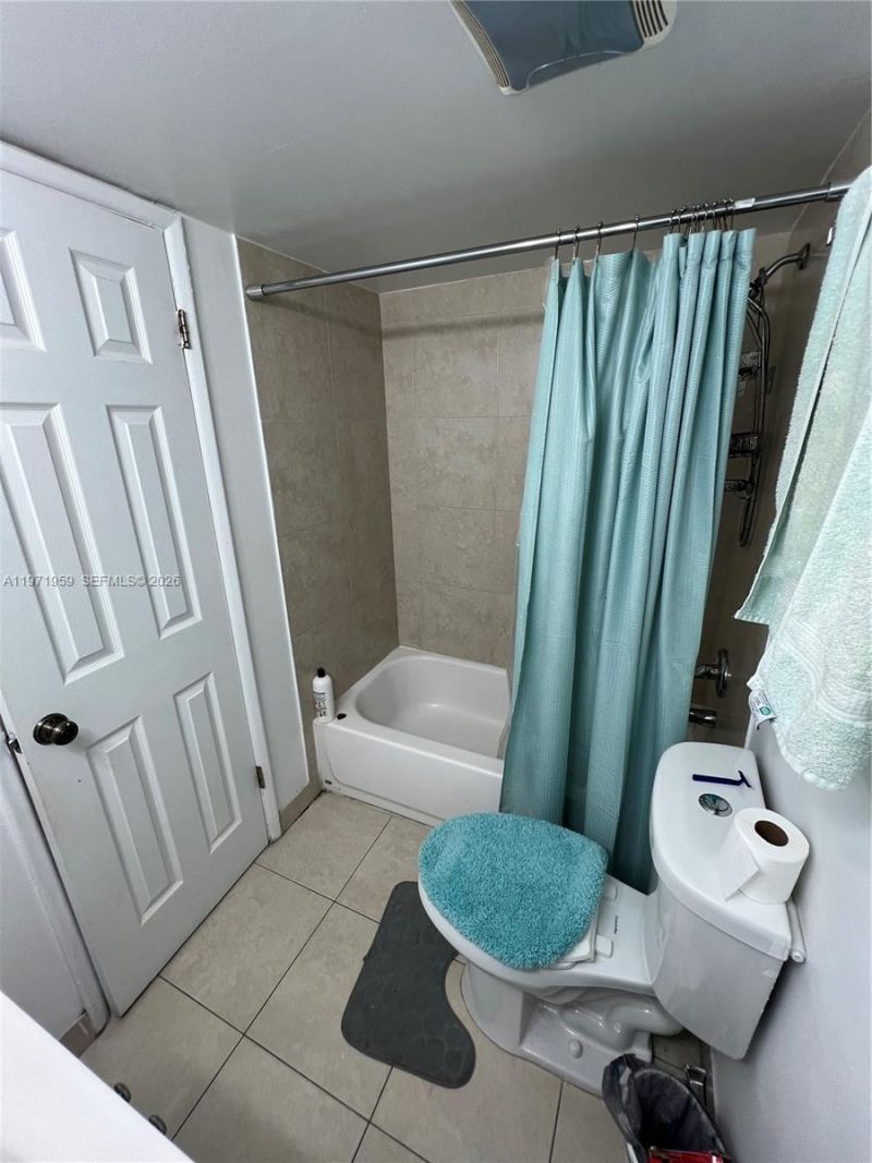 9240 Fontainebleau Blvd, Unit 207, Miami, FL 33172 Photo