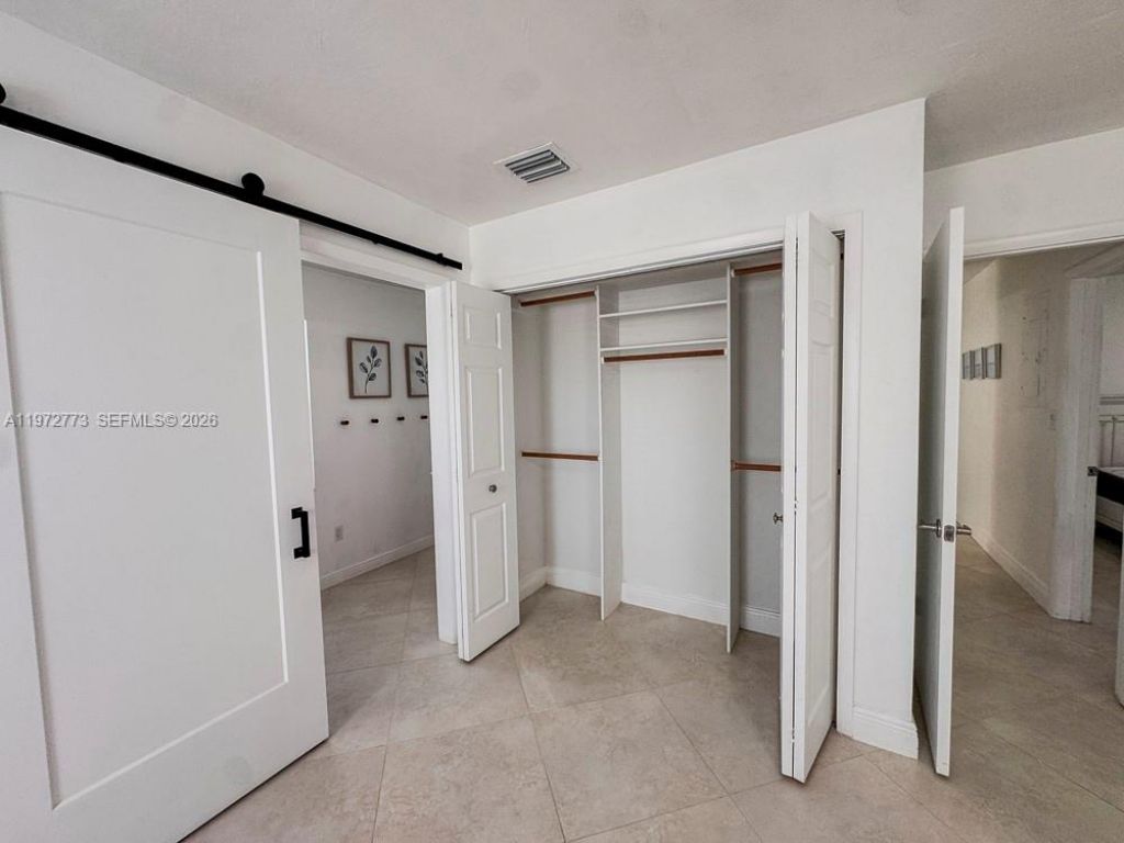 9731 Bel Aire Dr, Cutler Bay, FL 33157 Photo