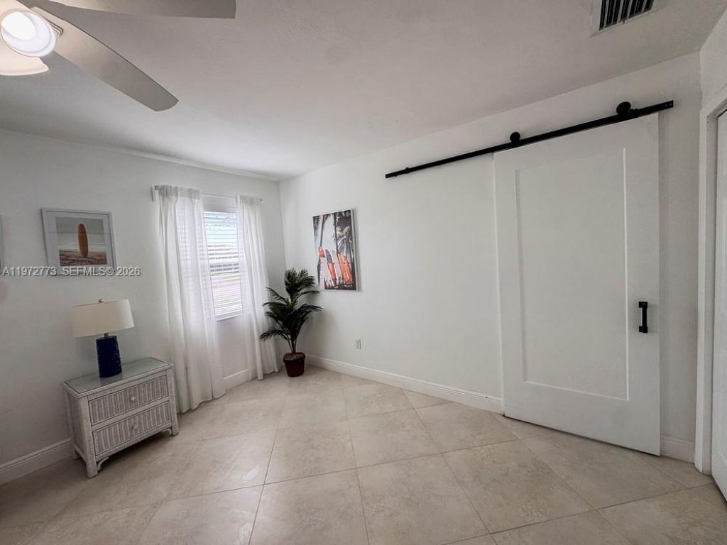 9731 Bel Aire Dr, Cutler Bay, FL 33157 Photo