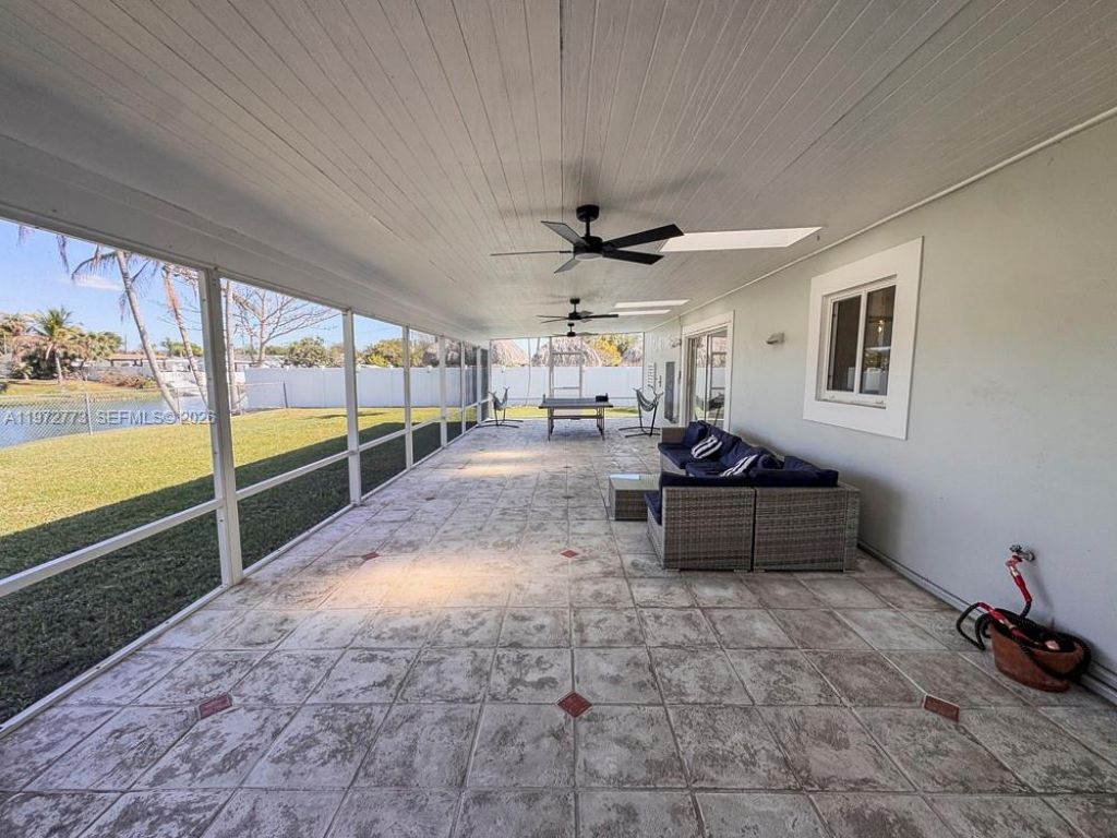 9731 Bel Aire Dr, Cutler Bay, FL 33157 Photo