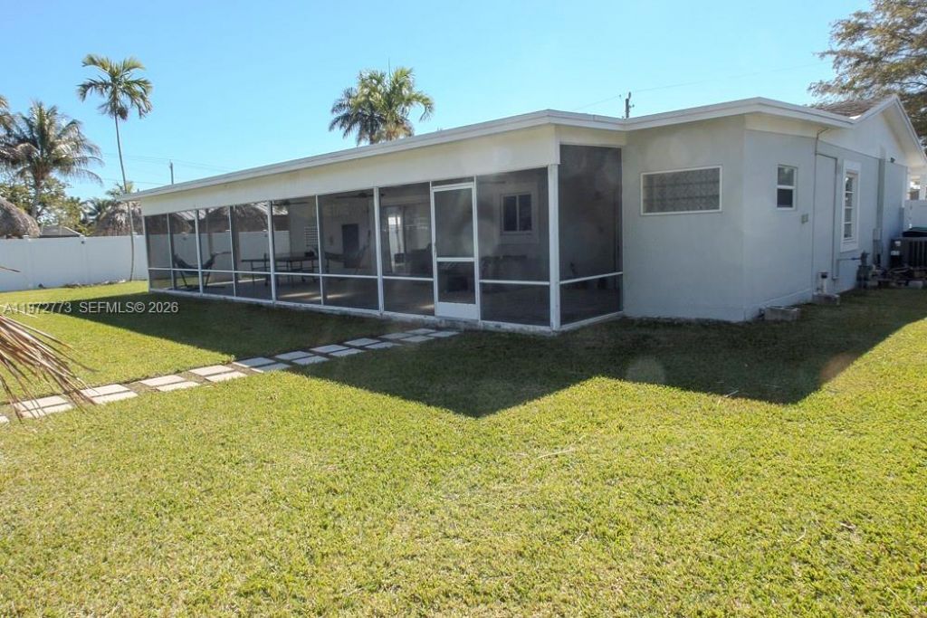 9731 Bel Aire Dr, Cutler Bay, FL 33157 Photo